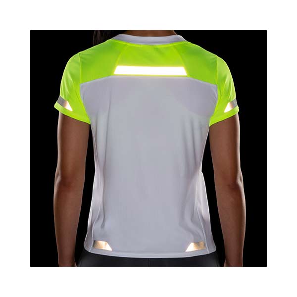 brooks-Run-visible-short-sleeve-white-nightlife-221562135-retro