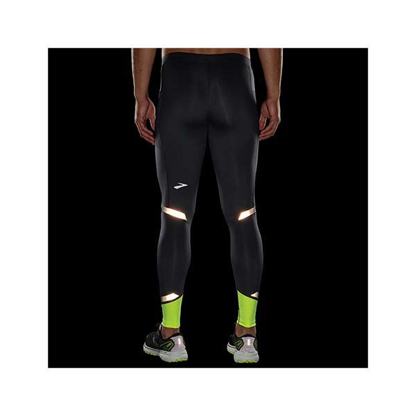 brooks-Run-visible-tight-asphalt-nightlife-211412044-retro
