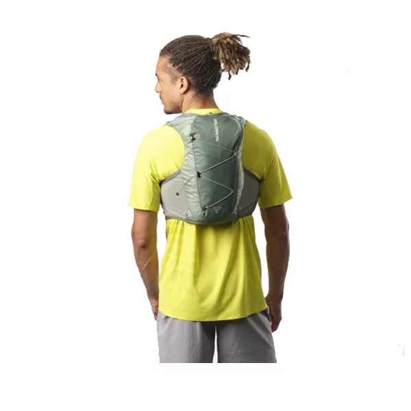 salomon Active skin 8 set laurel wreath lily pad LC2178000 indossato