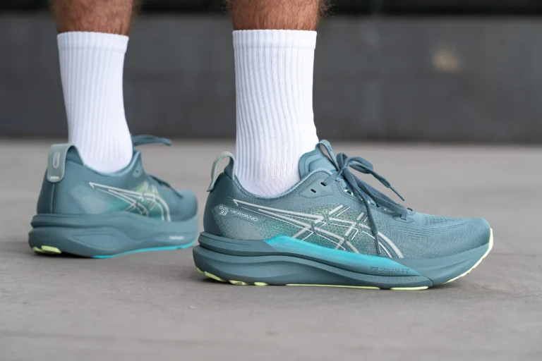 asics-gel-kayano-33-25210516-main