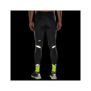 brooks-Run-visible-tight-asphalt-nightlife-211412044-retro